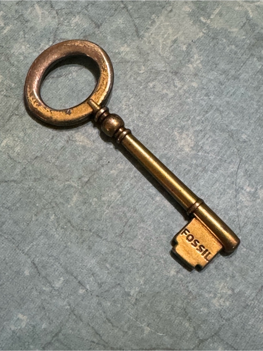 FOSSIL BRASS KEY